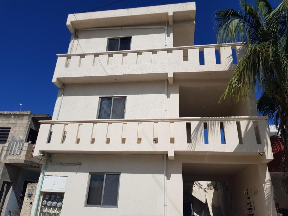 El Padrino Hostel Akumal Exterior photo