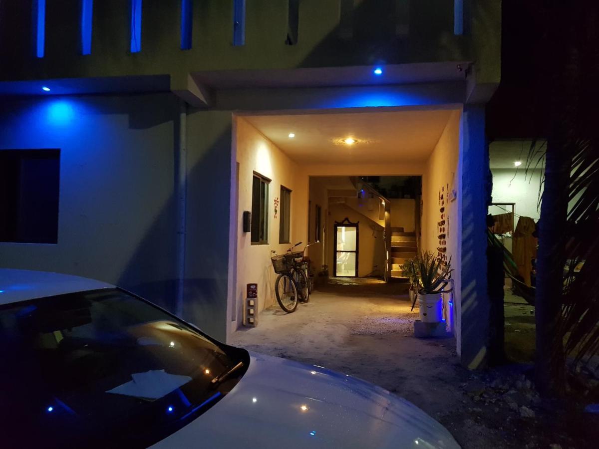 El Padrino Hostel Akumal Exterior photo